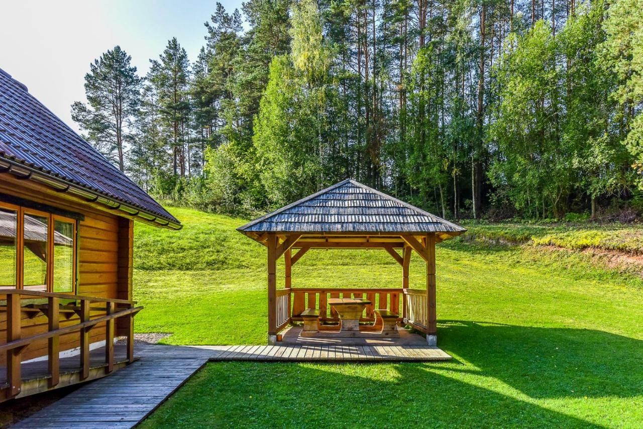 Sodyba Tundra Nastazavas Buitenkant foto